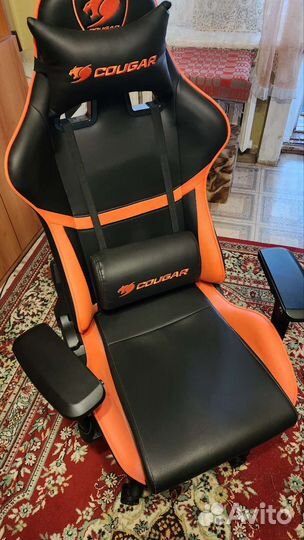 Кресло игровое Cougar Armor оранжевый
