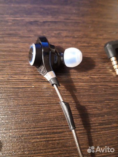 Наушники Denon AH-C300