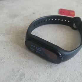 Фитнес браслет xiaomi mi band 7