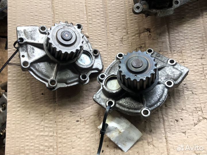 Помпа Ford Volvo B4184S2 30751700