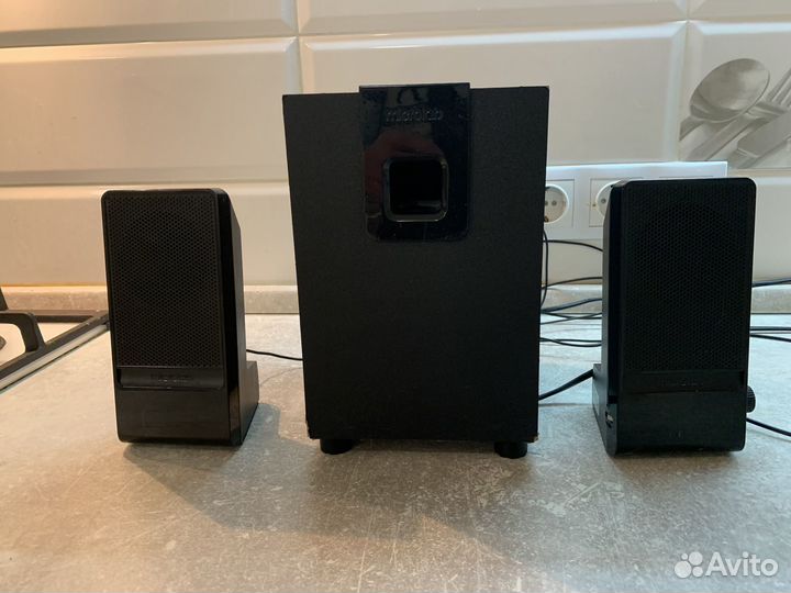 Компьютерные колонки с сабвуфером