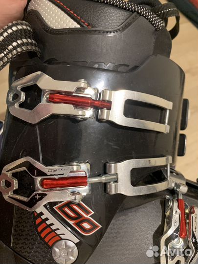 Горнолыжные ботинки