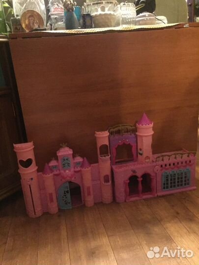 Игрушка Замок