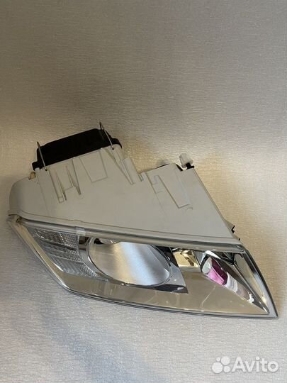 Фара правая с линзой Skoda Octavia A5 Новая