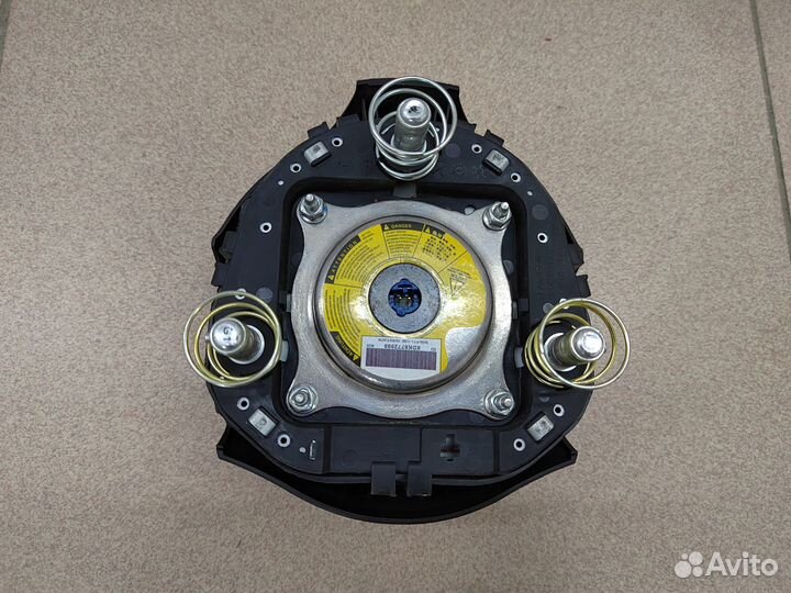 Подушка безопасности рулевая оригинал Kia Rio 4