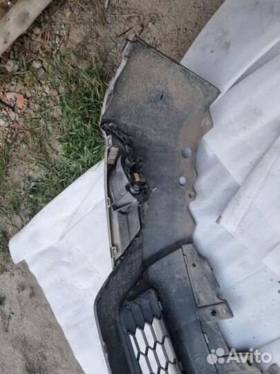 Продам передний бампер Honda Cr-v 5 RW