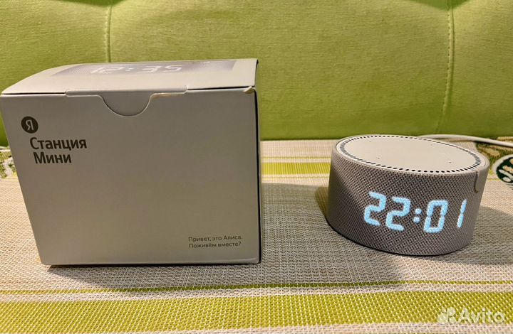 Яндекс станция мини с часами