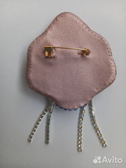 Брошь, значок Царевна триколор