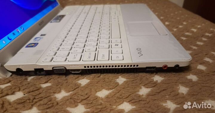 Ноутбук Sony Vaio 300 Гб
