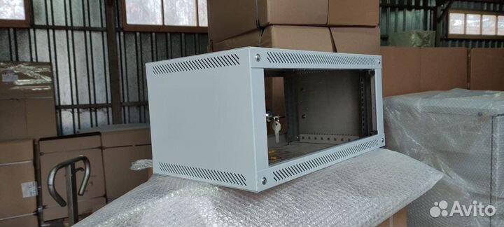 Серверный шкаф от 3u