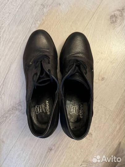 Полуботинки женские 39 размер
