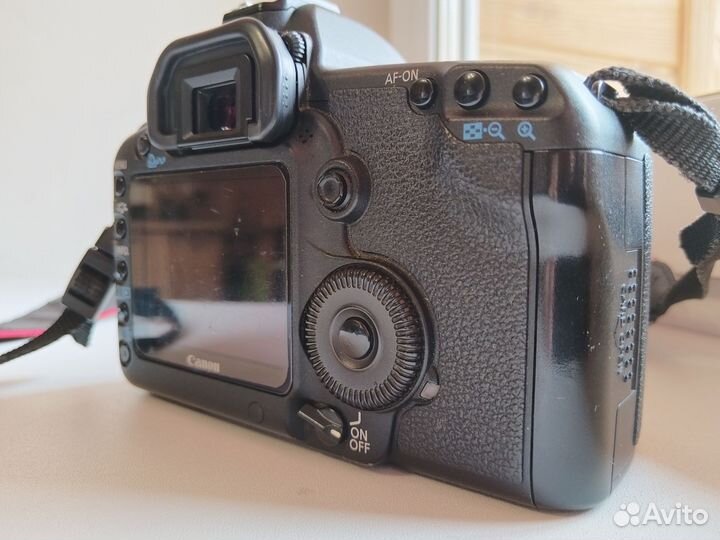 Зеркальный фотоаппарат canon 5D mark II