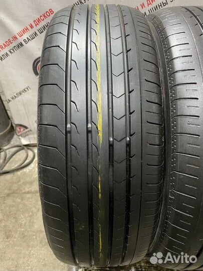 Yokohama BluEarth RV-03 215/60 R17 96H