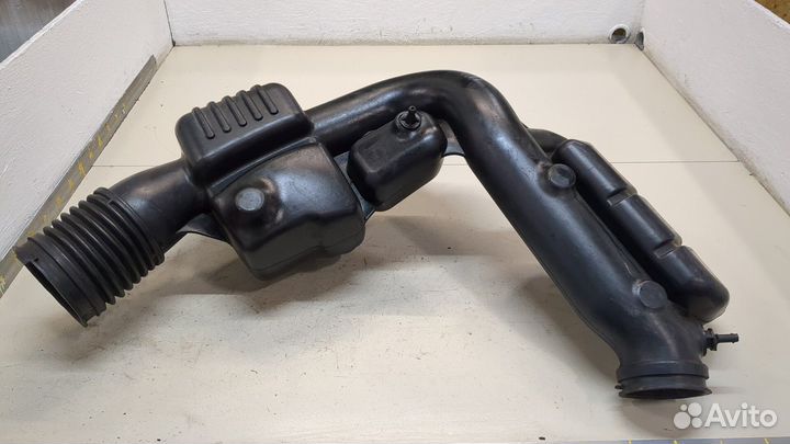 Патрубок воздушного фильтра Jeep Grand Cherokee