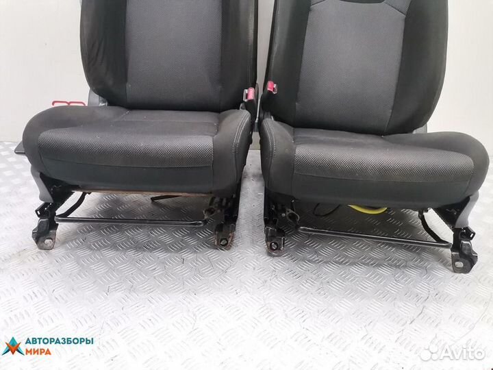Салон (комплект сидений) Subaru Impreza