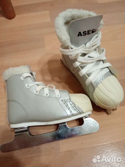 Коньки детские