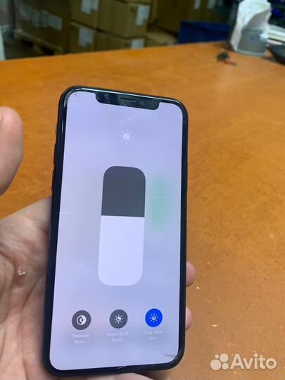 iPhone 11 Pro, 64 ГБ