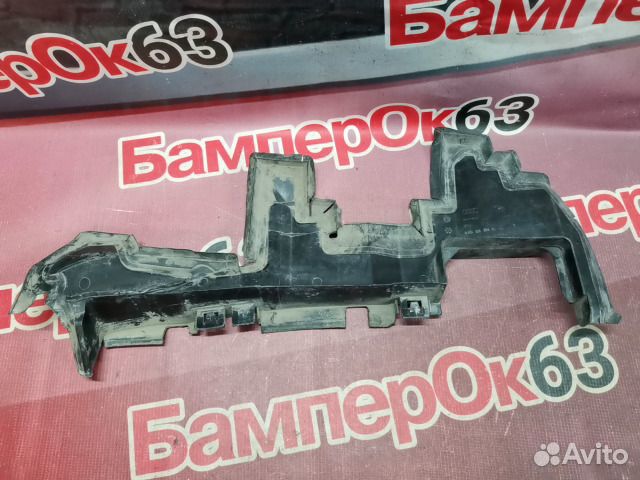 Дефлектор радиатора передний правый Audi Q5