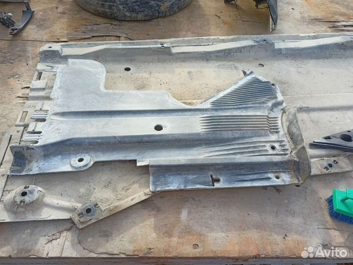 Защита днища задняя правая audi a4 b8 rest