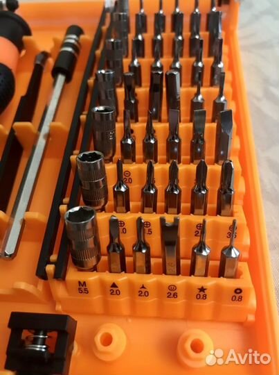 Отвертка с набором бит 45 в 1 Новый