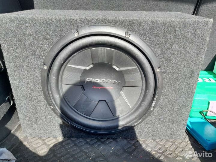 Сабвуфер и усилитель