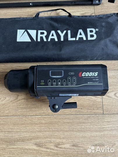 Свет студийный, импульсный Aurora codis cd-600