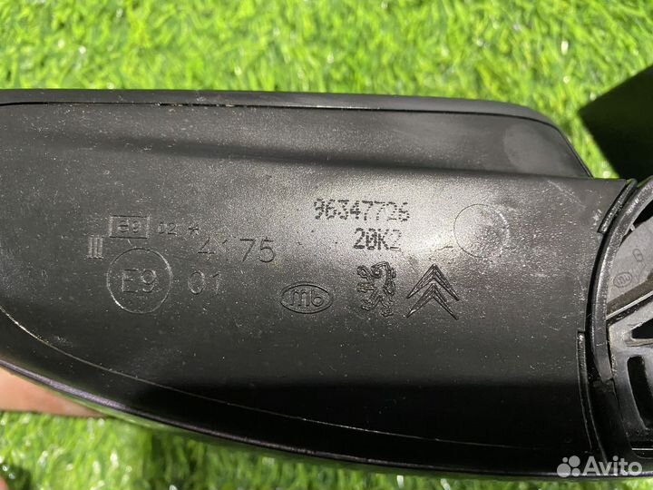 Зеркало левое электрическое Peugeot 307