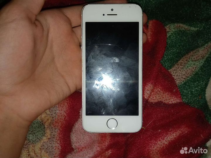 Телефон iPhone 5s рабочий