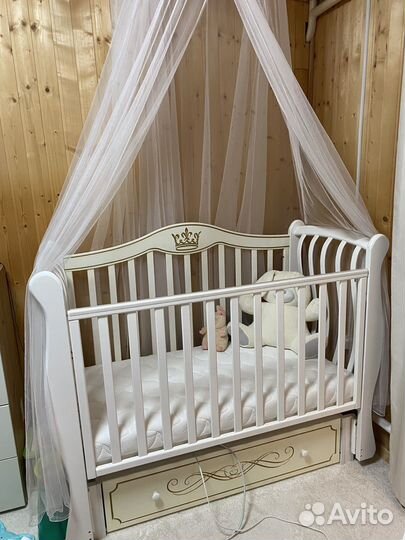 Детская кровать Oliver с маятником и ящиком