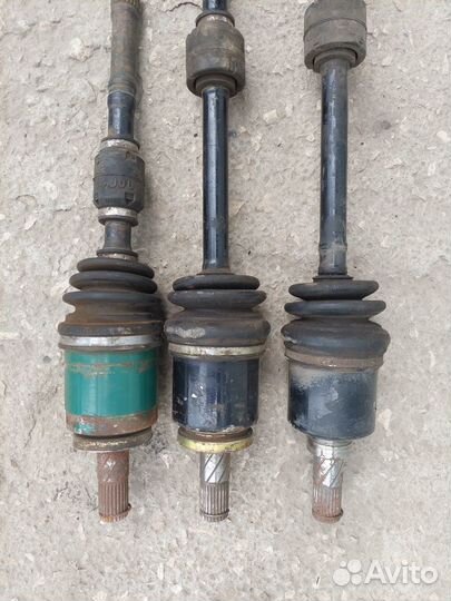 Привод Nissan Primera P10 2.0 л