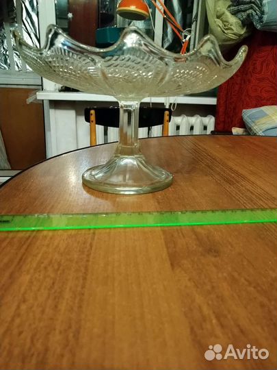 Ваза конфетница-фруктовница на ножке СССР, стекло