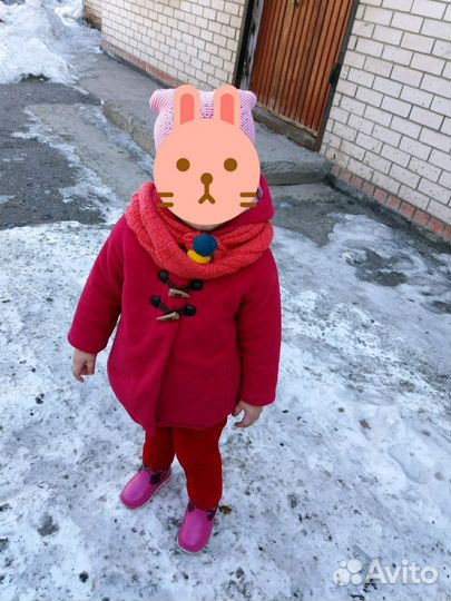 Пальто на девочку