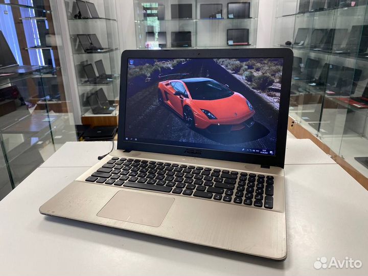 Ноутбук Asus (4 ядра/ SSD/ 4gb RAM)