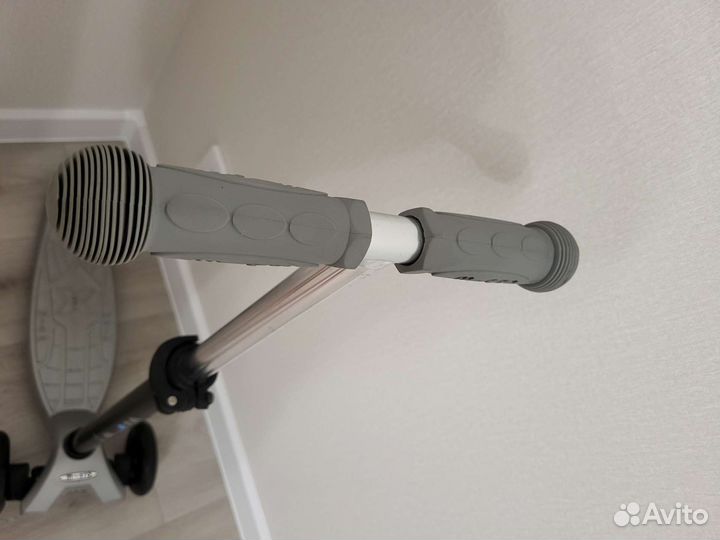 Самокат трехколесный Maxi Micro T-tube silver