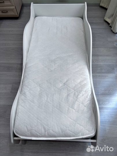 Детская кровать с матрасом