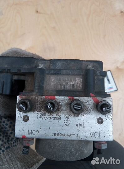 Блок абс Дастер Duster