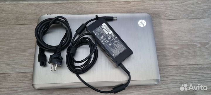 Ноутбук HP 8/256 ssd 15.6