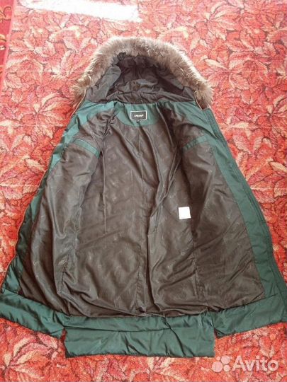 Пуховик зимний женский