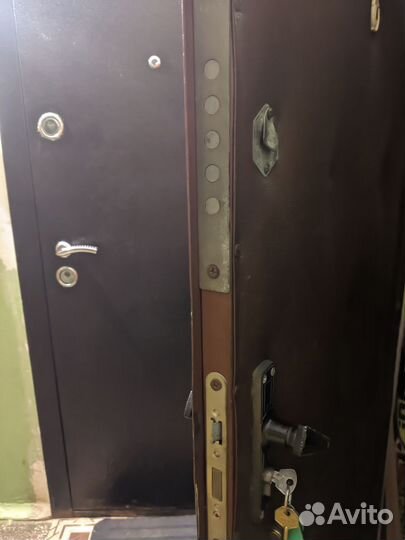 Дверь входная металлическая