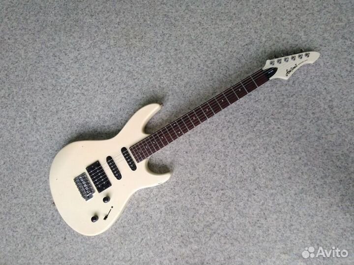 Электрогитара Aria Pro II Vanguard