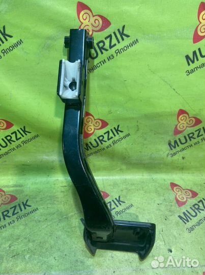 Педаль тормоза Audi A6 C6 BDW 2.4 2004