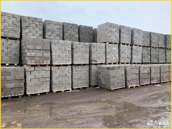 Керамзитобетонный блок полнотелый