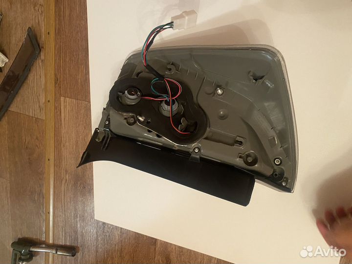 Стоп сигнал на Toyota prius 30