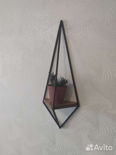 Полка настенная для цветов