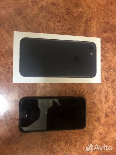 iPhone 7, 32 ГБ