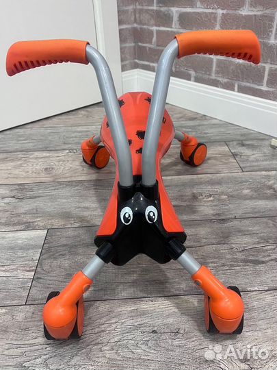 Беговел Scramble Bug Жук