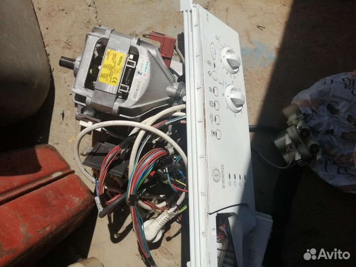 Двигататель стиральной машины и мозги