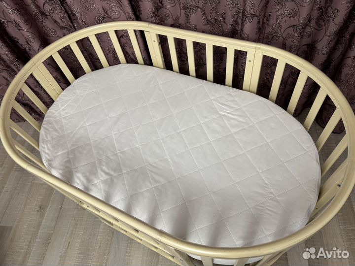 Кроватка детская с новым матрасом