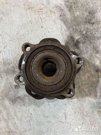 Ступица задняя Ниссан