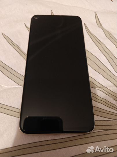 Телефон Honor 20